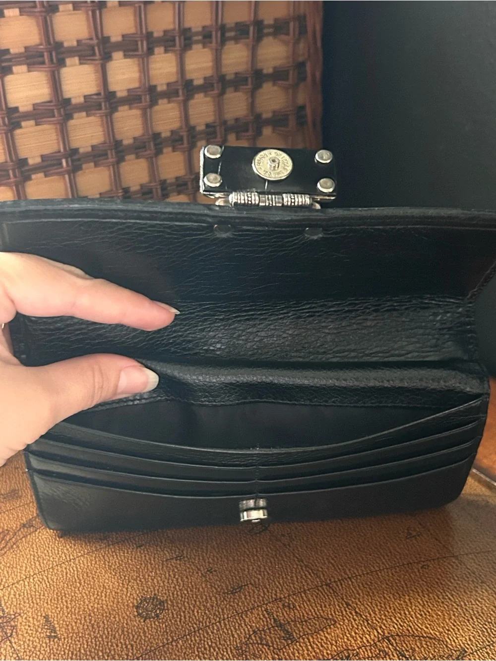 vintage Brighton croc-embossed black leather crossbody wallet - Picture 9 of 16